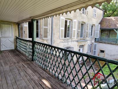 Demeure - 402 m² - 14 pièces