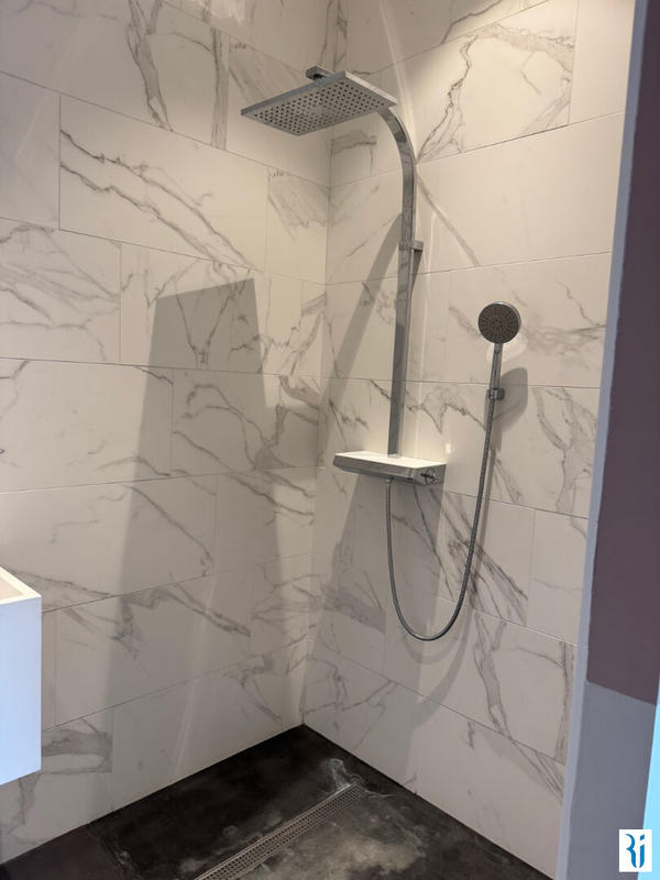 Maison - 237 m² - 4 pièces