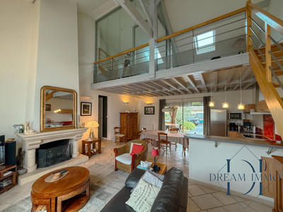 Maison - 144 m² - 6 pièces