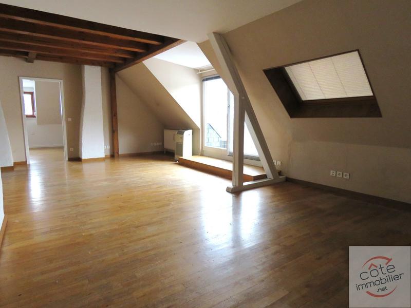 Maison - 195 m² - 9 pièces