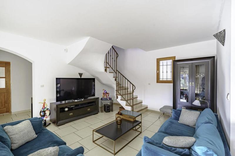 Maison - 190 m² - 6 pièces