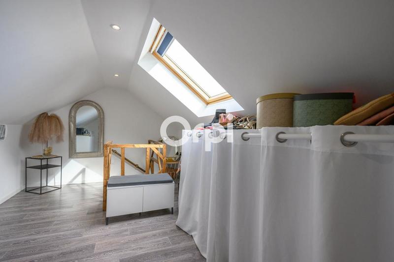 Maison - 93 m² - 4 pièces