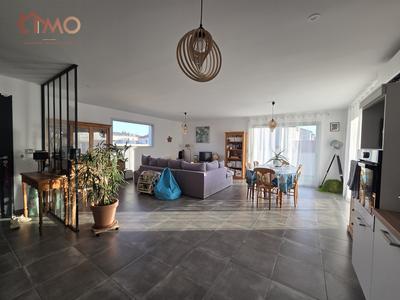 Maison - 105 m² - 5 pièces