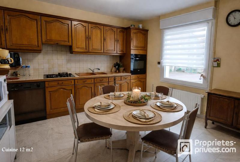 Maison - 167 m² - 6 pièces