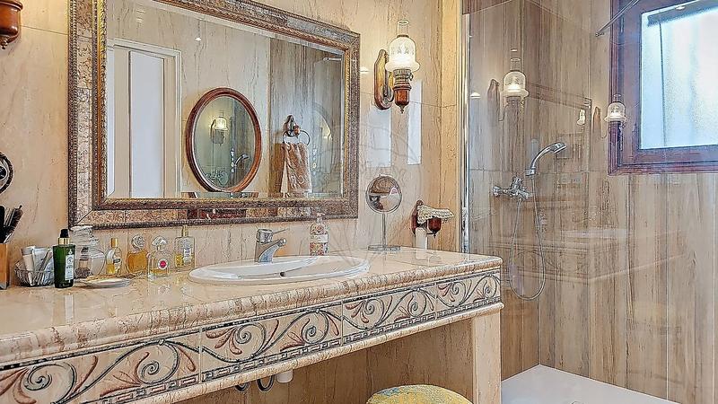 Maison - 145 m² - 5 pièces