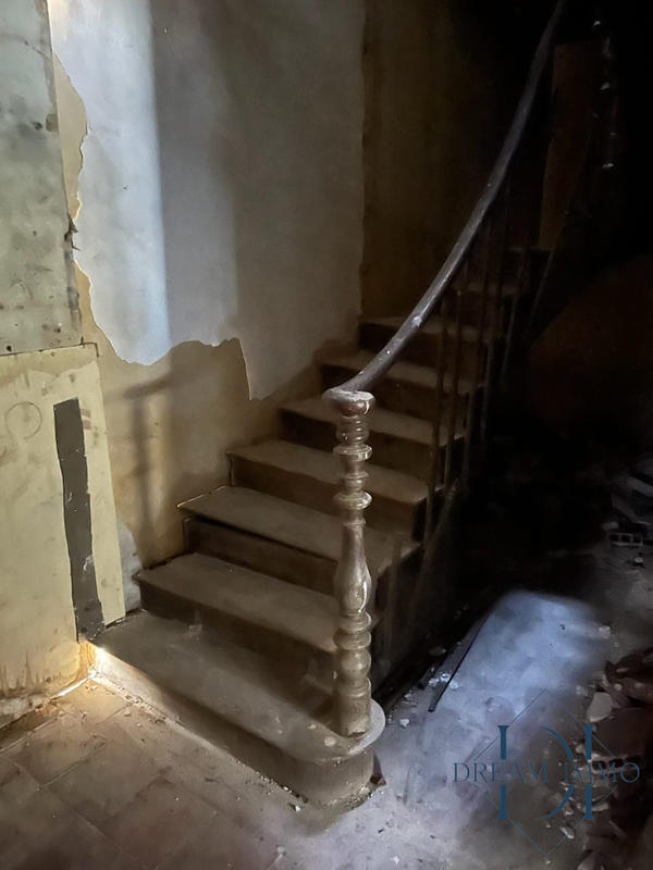 Maison - 200 m² - 9 pièces