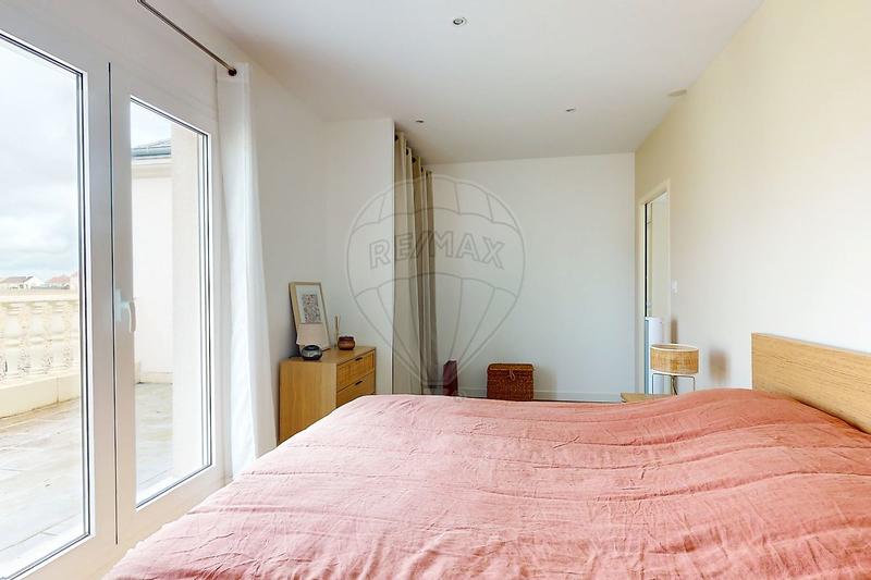 Maison - 163 m² - 6 pièces