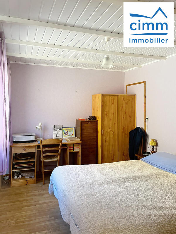 Maison - 95 m² - 5 pièces