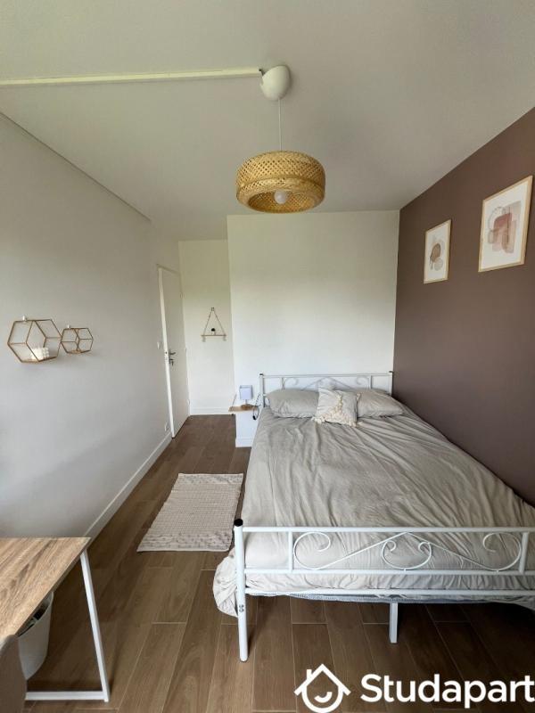 Chambre - 9 m² - 1 pièce