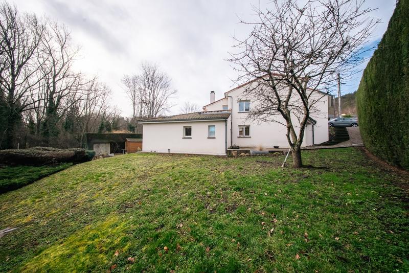 Maison - 163 m² - 5 pièces