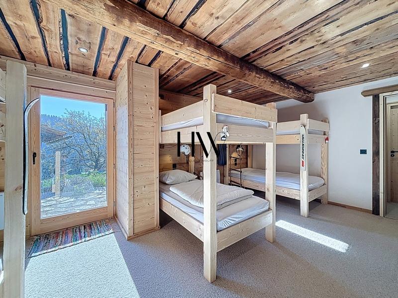 Châlet - 285 m² - 8 pièces