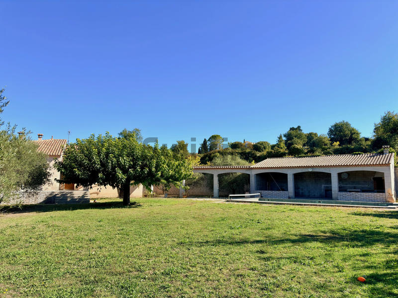 Maison - 183 m² - 5 pièces