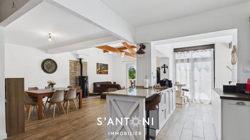 Maison - 189 m² - 5 pièces