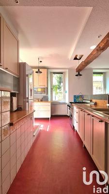 Maison - 630 m² - 10 pièces