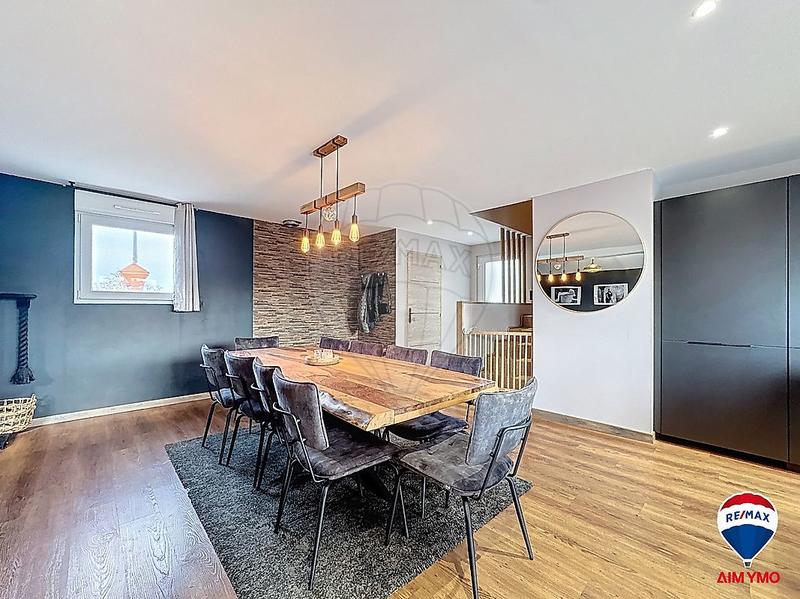 Maison - 105 m² - 5 pièces