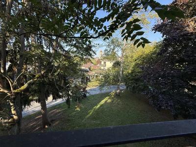 Appartement - 82 m² - 3 pièces