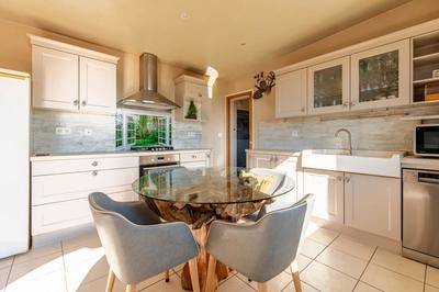 Maison - 151 m² - 6 pièces