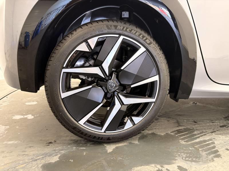 Peugeot 208 Hybrid 110 e-Dcs6 série spéciale Envy