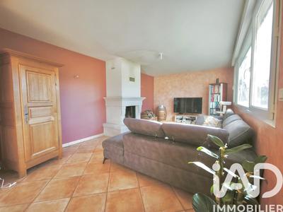 Maison - 211 m² - 7 pièces