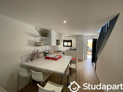 Chambre - 12 m² - 1 pièce