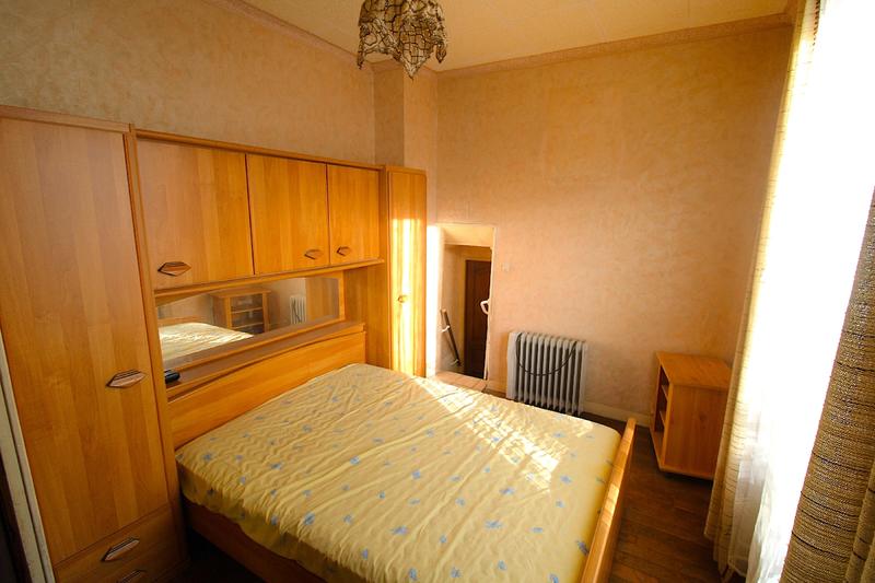 Maison - 92 m² - 7 pièces