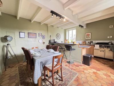 Maison - 148 m² - 8 pièces