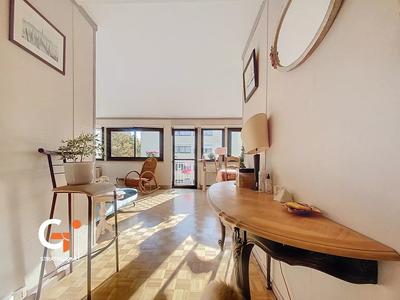 Appartement - 92 m² - 5 pièces