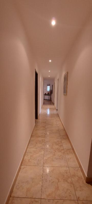 Maison - 184 m² - 7 pièces