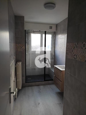 Appartement - 75 m² - 3 pièces