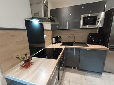 Appartement - 90 m² - 4 pièces