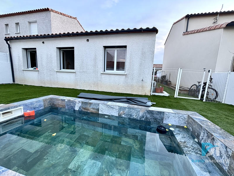 Maison - 96 m² - 4 pièces