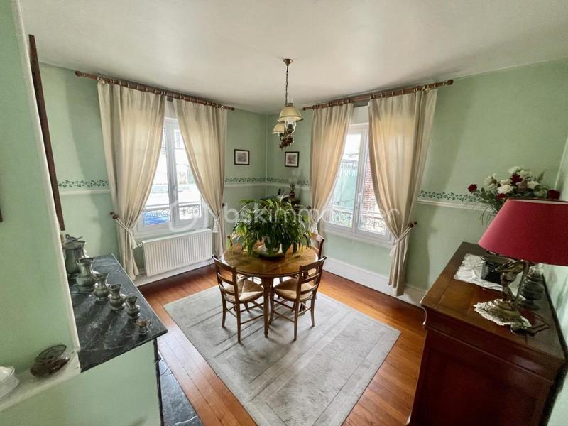 Maison de maîtres - 135 m² - 6 pièces