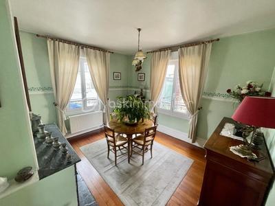 Maison de maîtres - 135 m² - 6 pièces