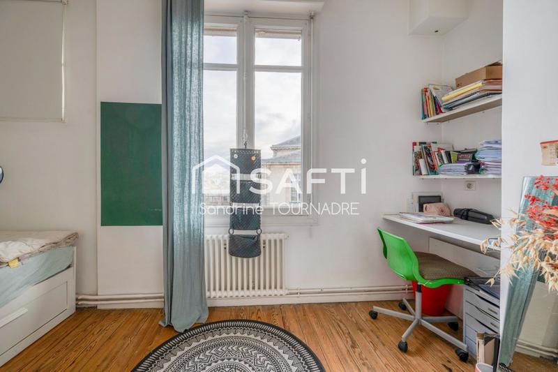 Hôtel particulier - 203 m² - 7 pièces