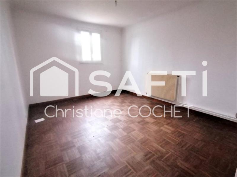 Maison - 284 m² - 12 pièces