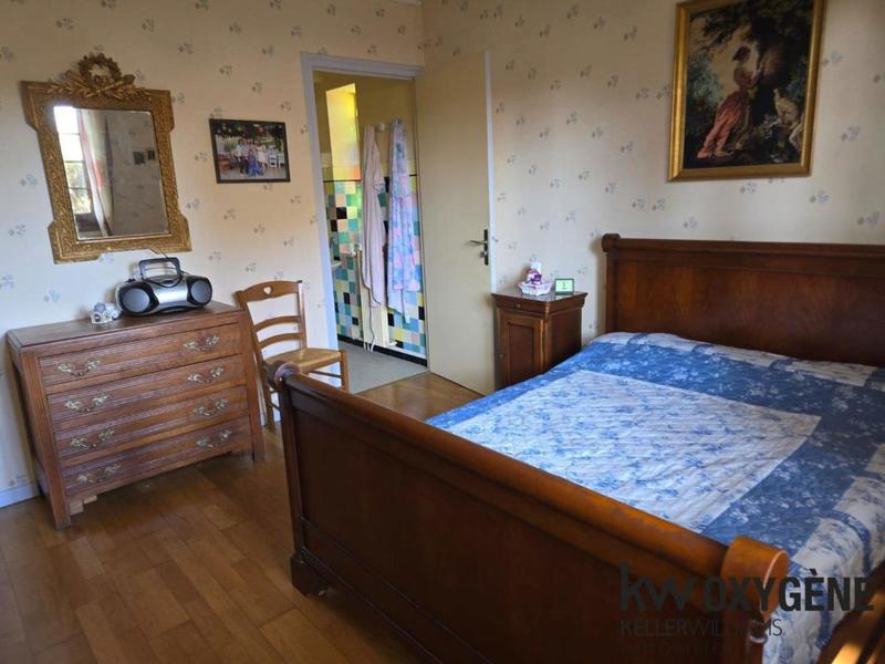 Propriété - 320 m² - 9 pièces