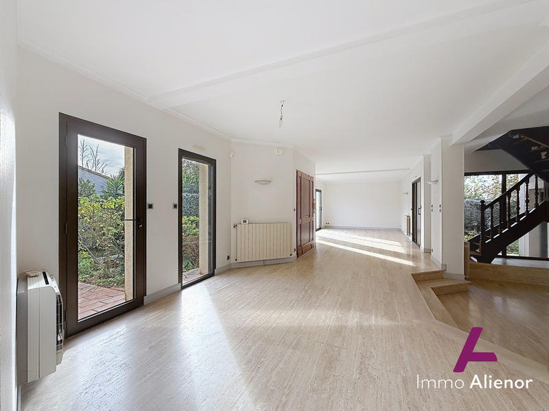 Maison - 171 m² - 5 pièces