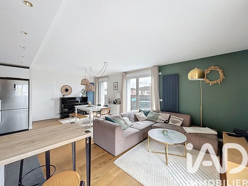 Appartement - 90 m² - 4 pièces