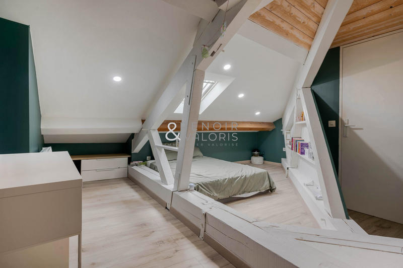 Appartement - 112 m² - 6 pièces