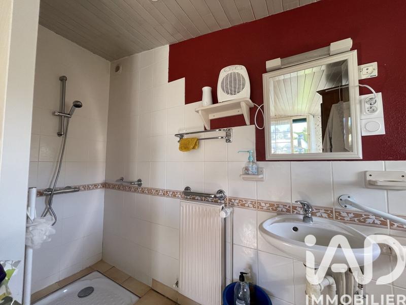 Maison - 180 m² - 8 pièces