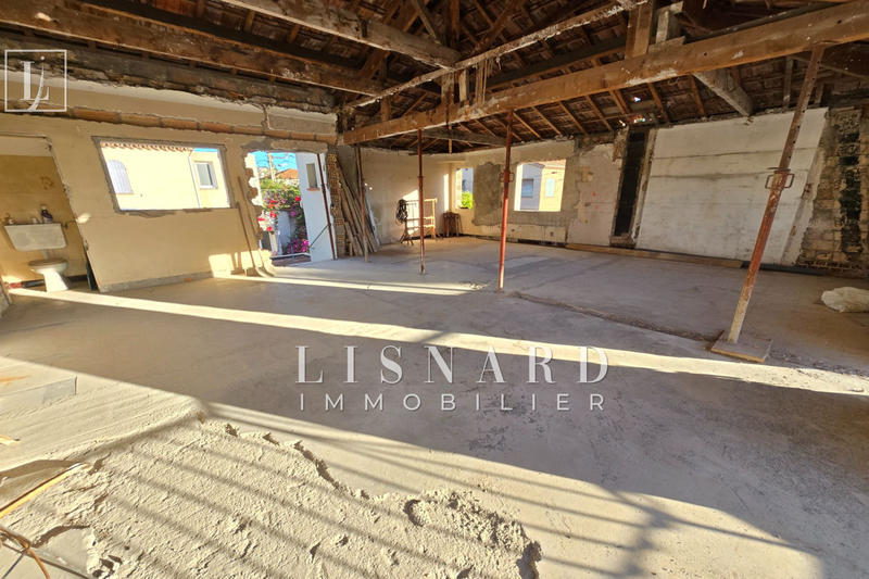 Maison - 140 m² - 4 pièces