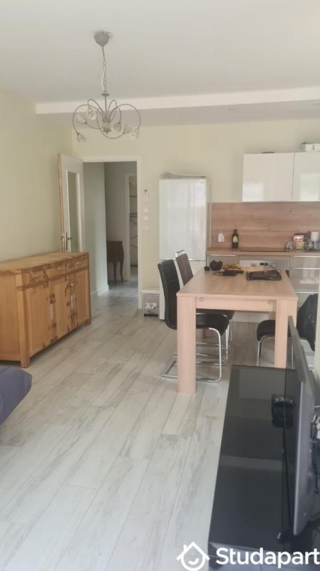 Chambre - 9 m² - 1 pièce