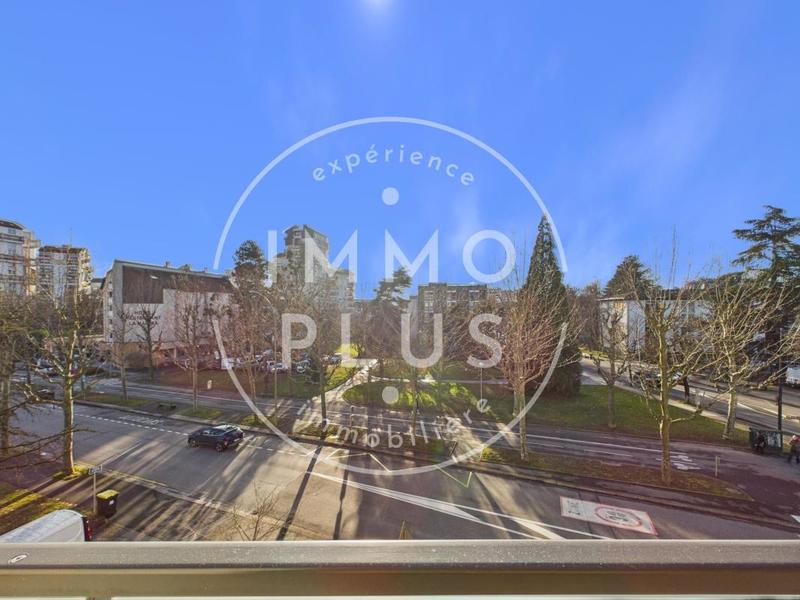 Appartement - 92 m² - 4 pièces