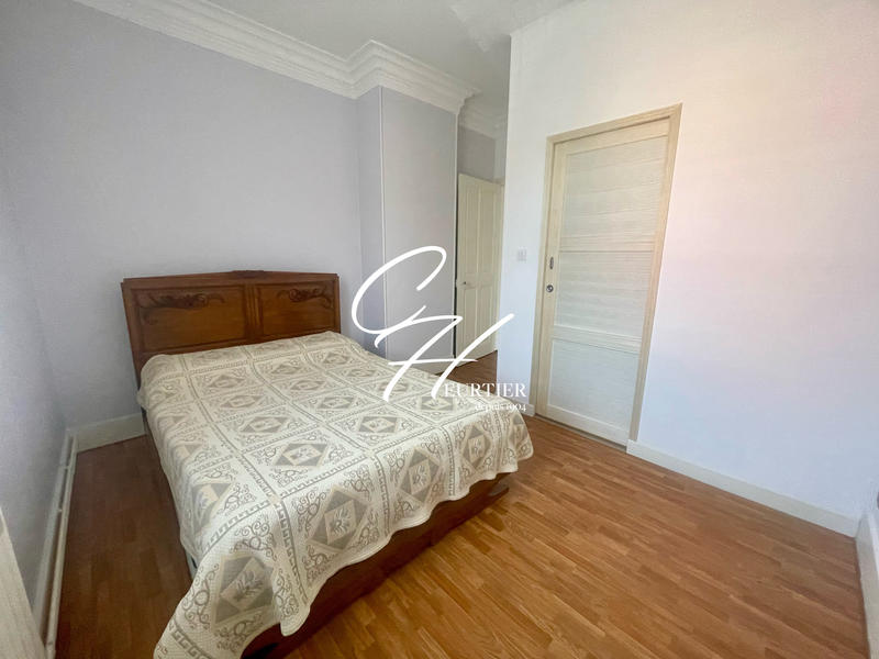 Maison - 169 m² - 7 pièces