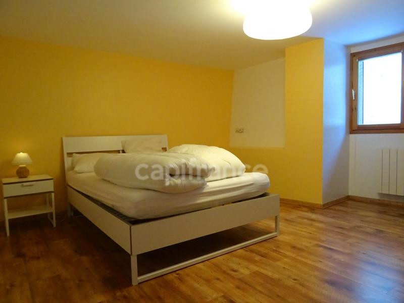 Maison en pierre - 274 m² - 8 pièces