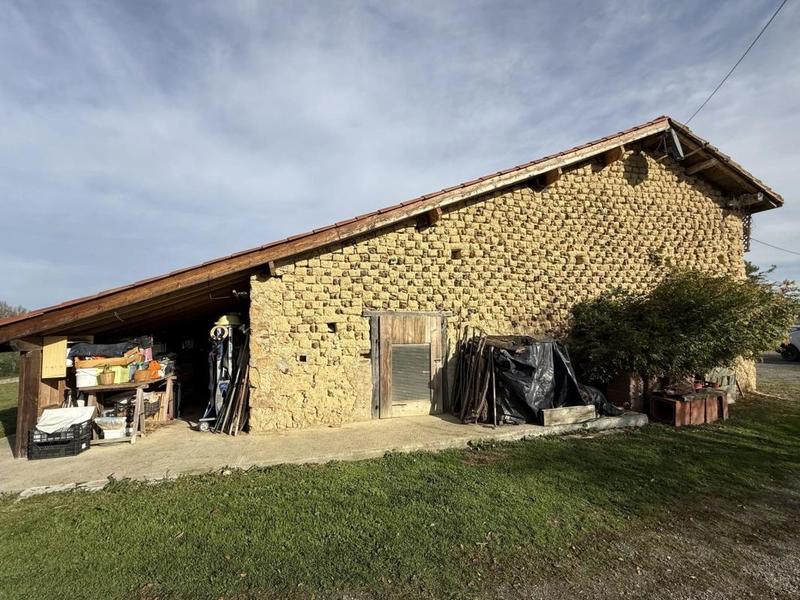 Maison de village - 250 m² - 12 pièces