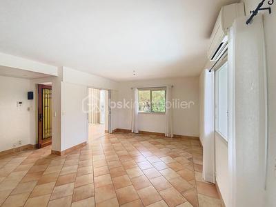 Villa - 96 m² - 5 pièces