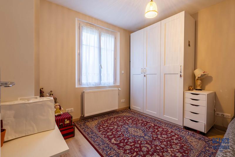 Appartement - 97 m² - 5 pièces