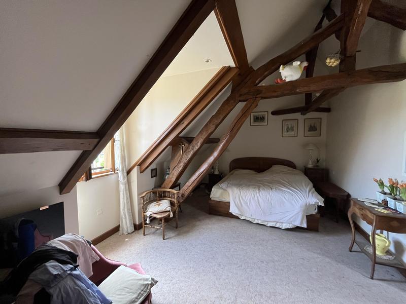 Maison - 255 m² - 9 pièces