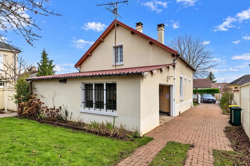 Maison de bourg - 110 m² - 5 pièces
